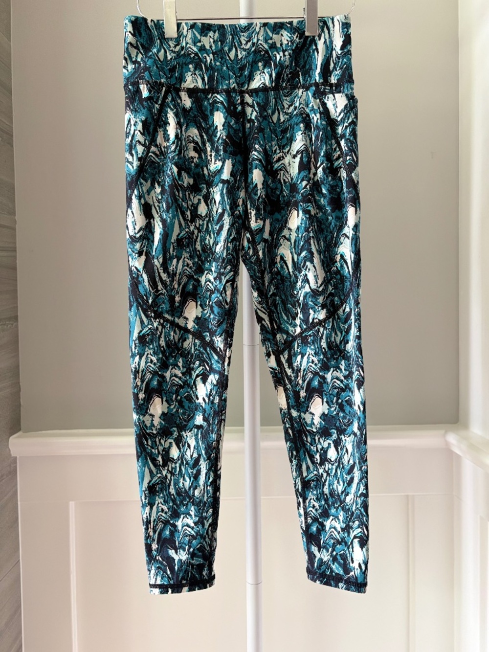 Sweaty Betty Power 7/8 Workout Leggings Blue Marble Swirl XS
